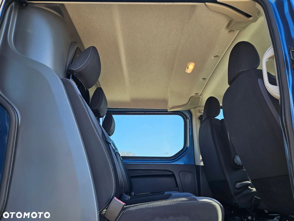 Opel Vivaro L2-long 5 osób , Brygadówka - 14