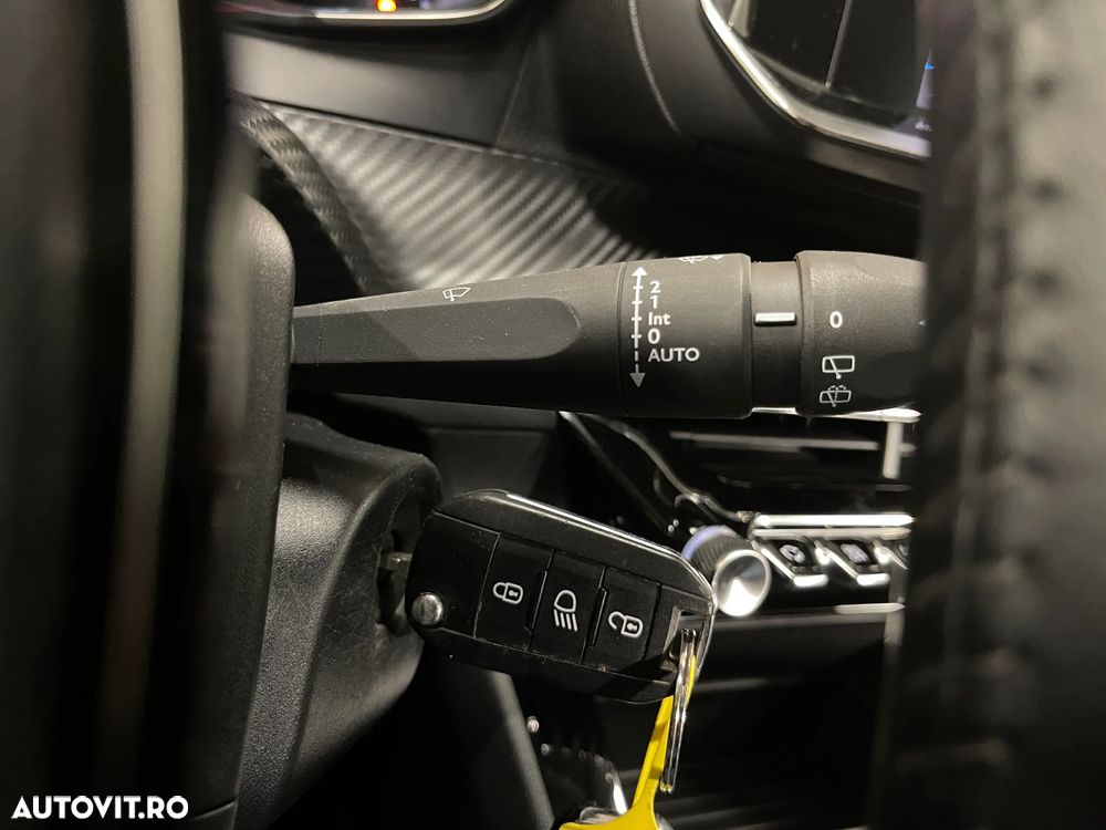 Peugeot 2008 1.5 BlueHDI FAP Active - 21