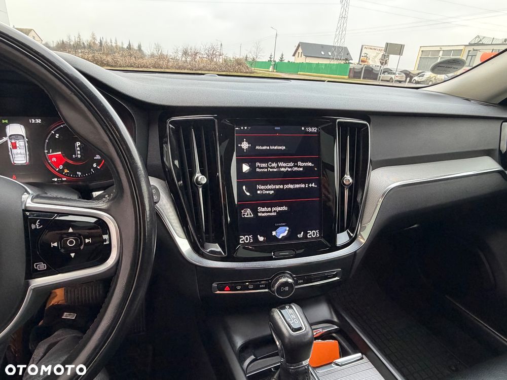 Volvo V60 Cross Country D4 AWD Geartronic Pro - 21