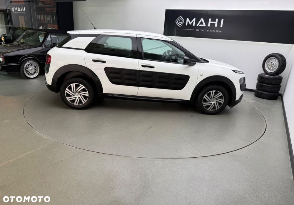 Citroën C4 Cactus - 13