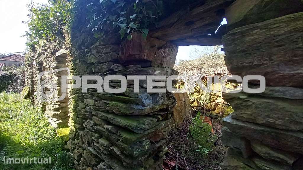 Moradia de pedra p/ reabilitação - Águeda - Grande imagem: 3/7