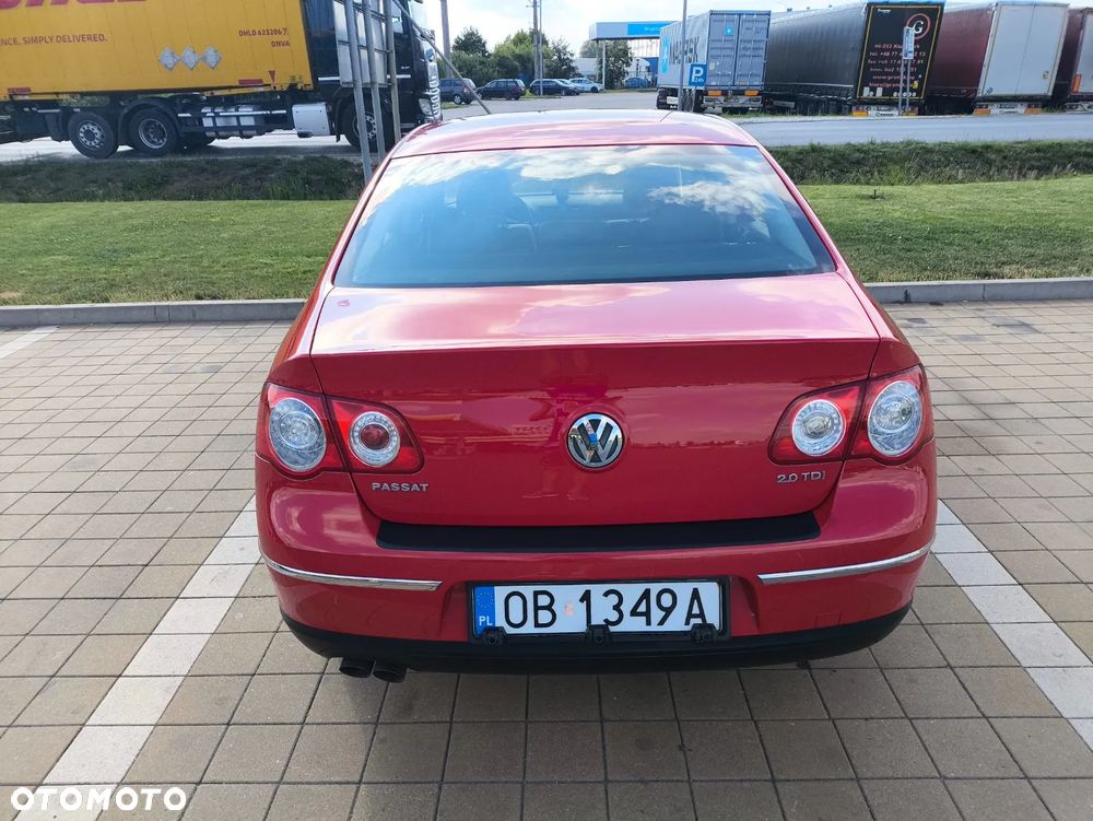 Volkswagen Passat 2.0 TDI BlueMotion Technology Highline - 6