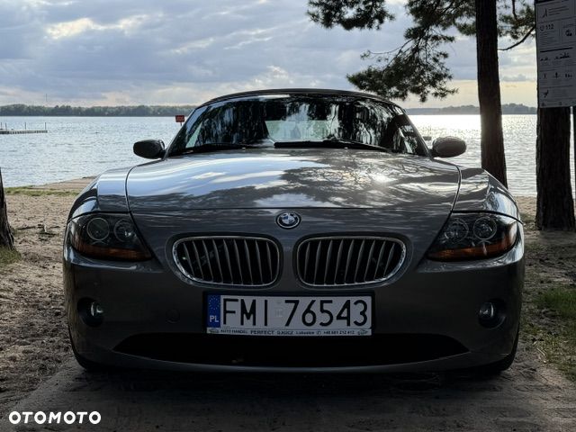 BMW Z4 2.2i - 9