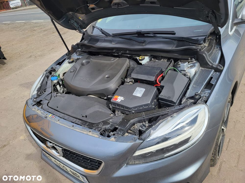 Volvo V40 D3 Geartronic Summum - 34