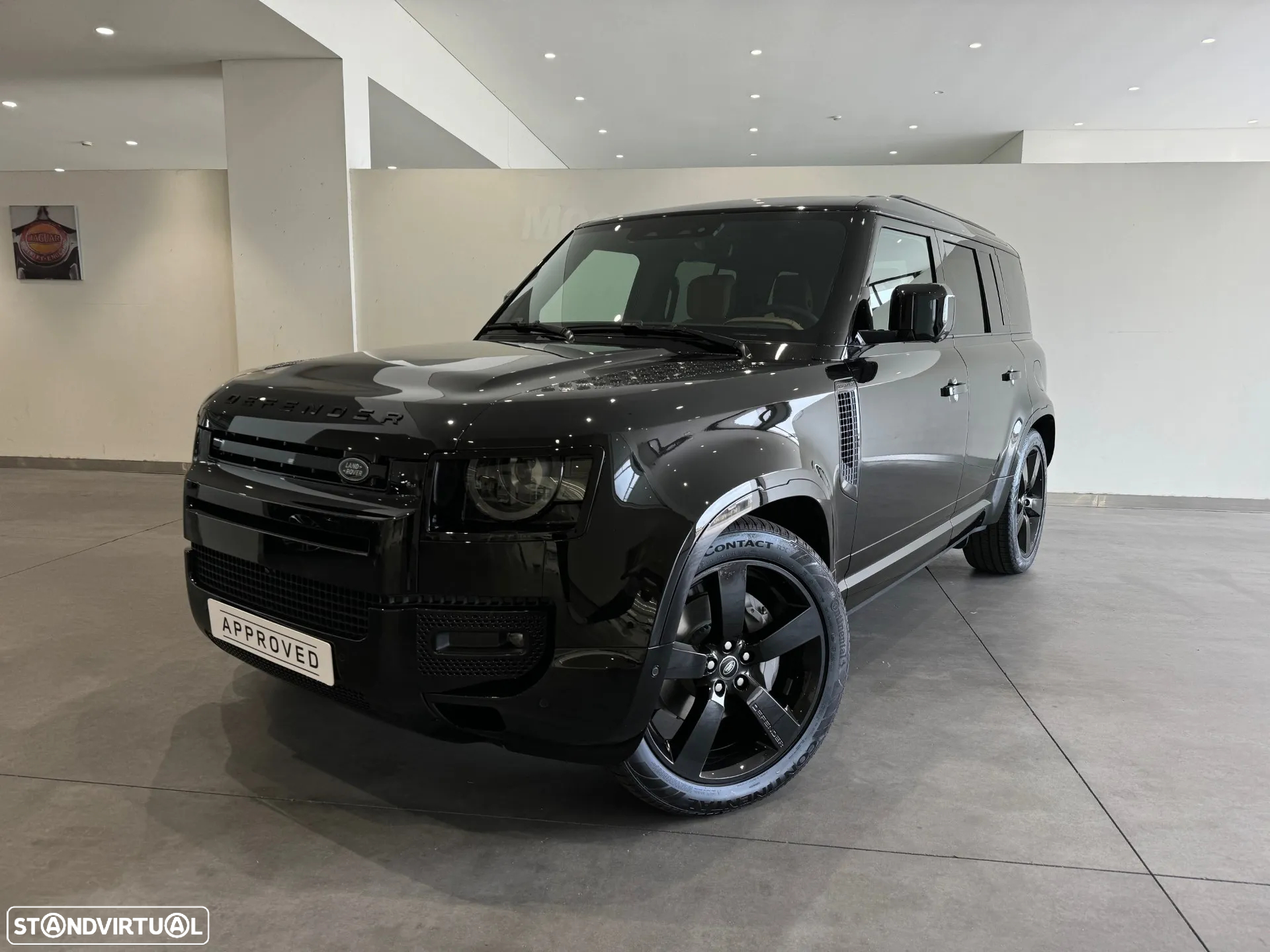 Land Rover Defender 2.0 Si4 110 AWD X-Dynamic SE - 2