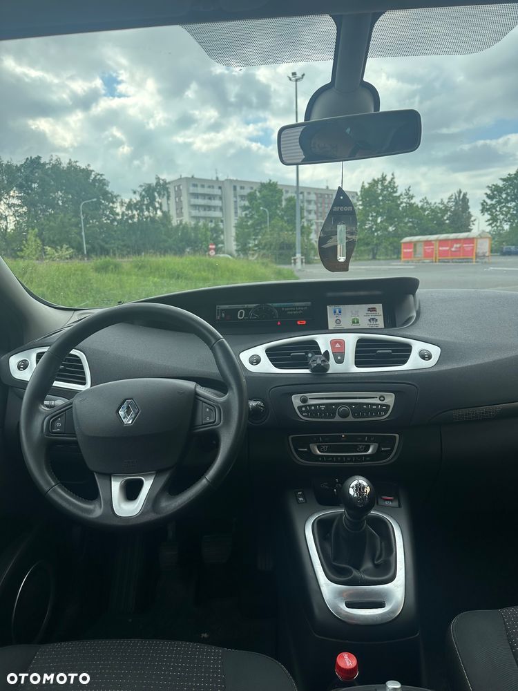 Renault Scenic 2.0 dCi Privilege - 7