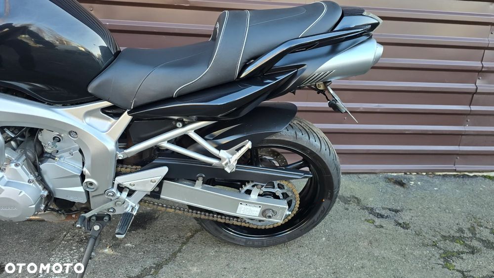 Yamaha FZ6 - 17