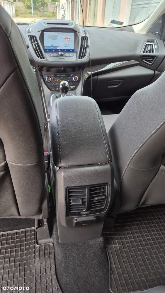 Ford Kuga 1.5 EcoBoost FWD Titanium ASS MMT6 - 3