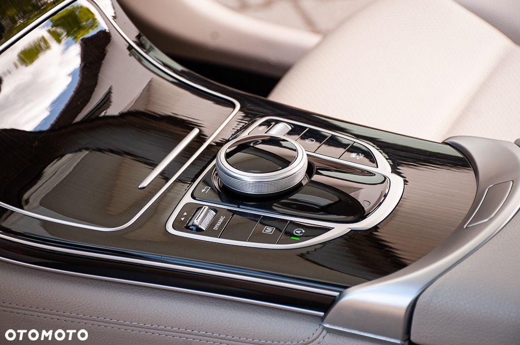 Mercedes-Benz GLC 300 4Matic 9G-TRONIC - 17