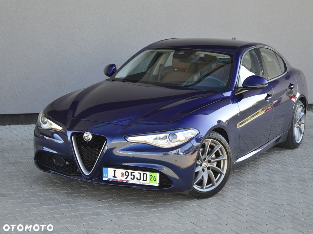 Alfa Romeo Giulia - 12