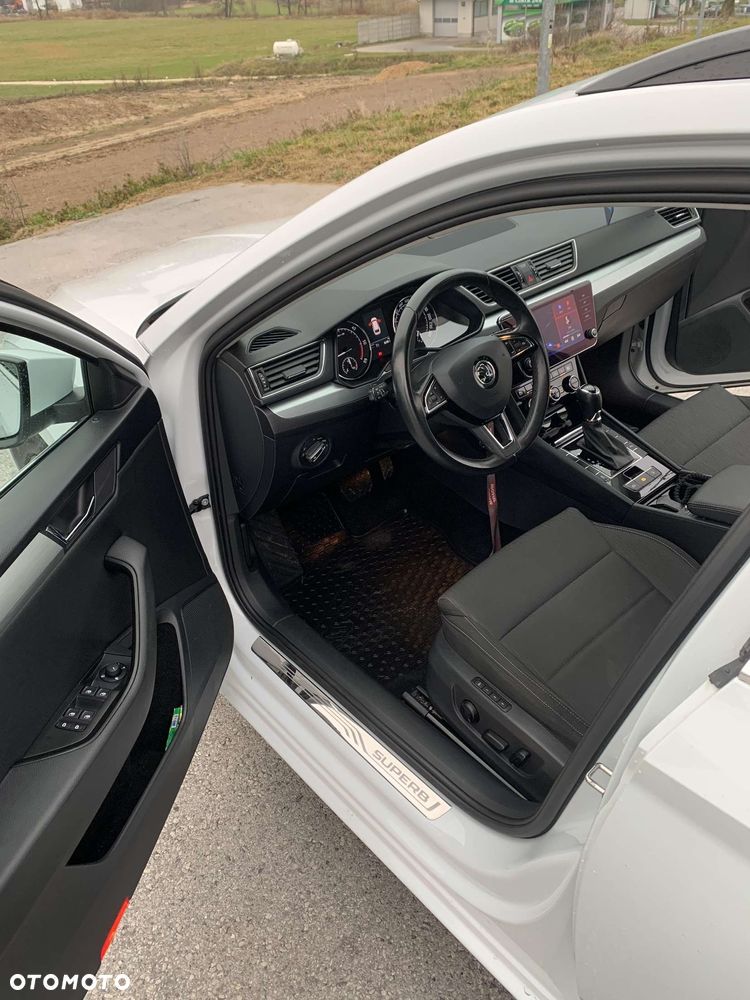 Skoda Superb 1.6 TDI DSG Ambition - 7