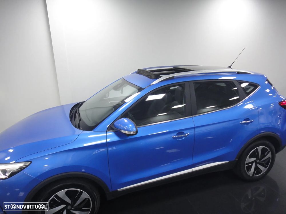 MG ZS Standard Luxury - 11