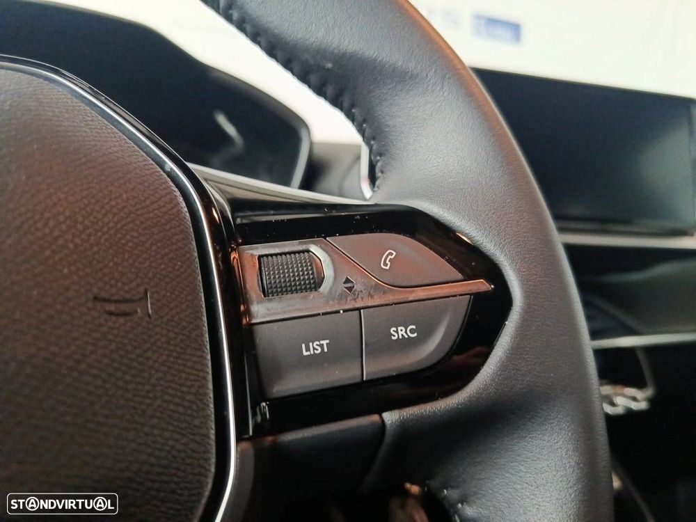 Peugeot 2008 1.2 PureTech Style - 17