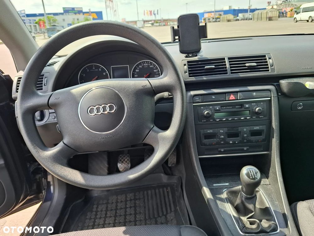 Audi A4 Limousine 1.8T - 11