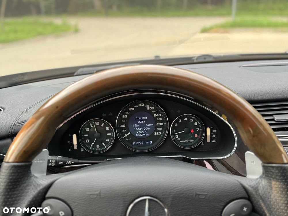 Mercedes-Benz CLS - 11