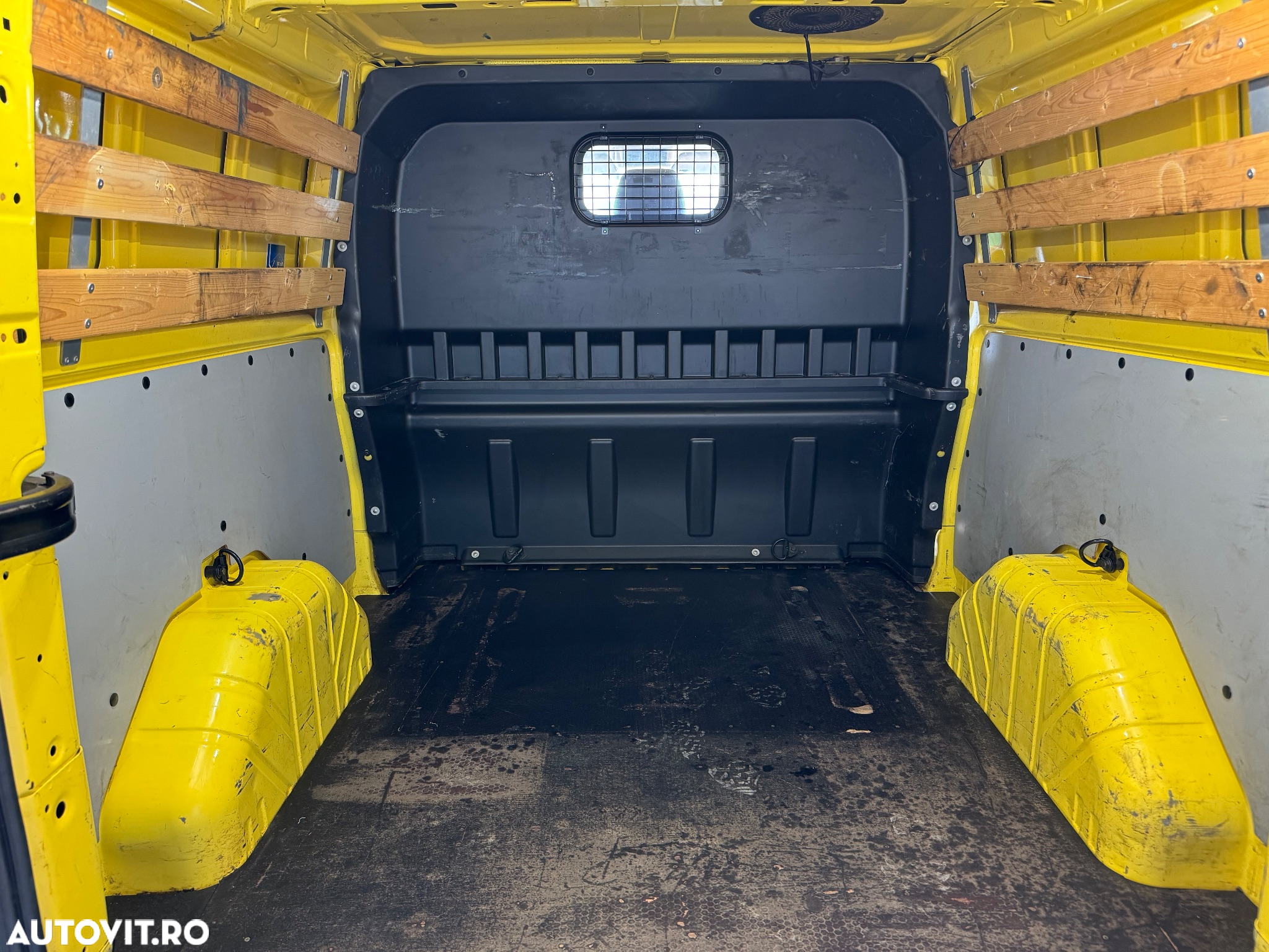 Ford Transit Custom - 20