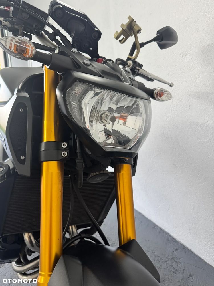 Yamaha MT - 15