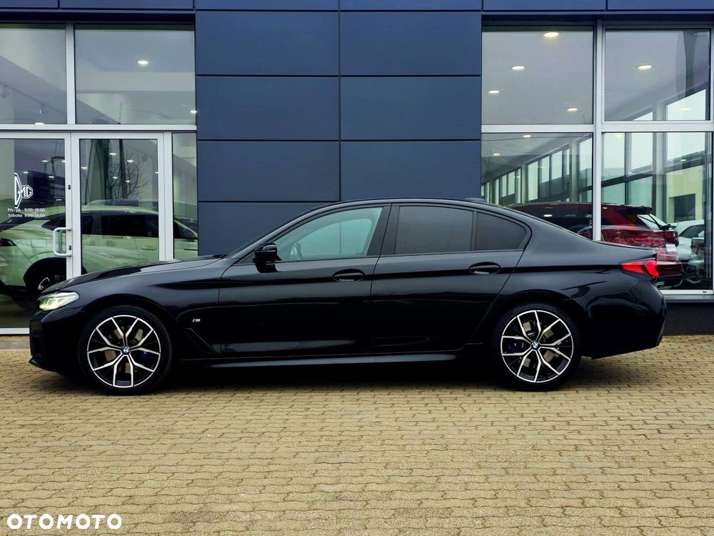 BMW Seria 5 530i xDrive M Sport sport - 11