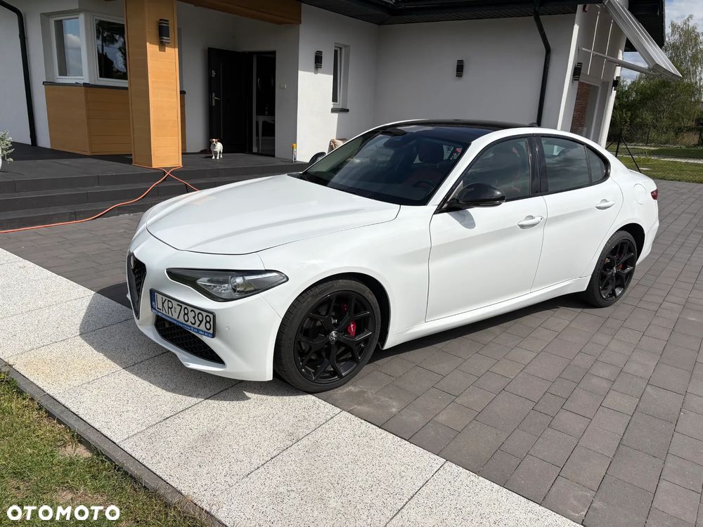 Alfa Romeo Giulia 2021 photo 4