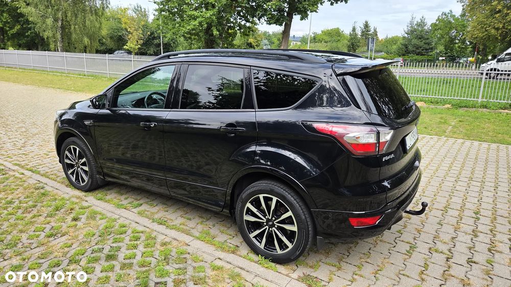 Ford Kuga 1.5 EcoBoost 2x4 ST-Line - 3