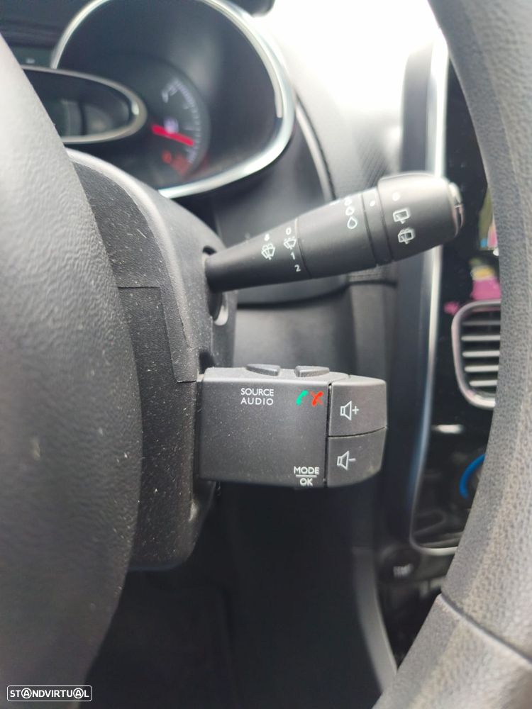 Renault Clio 0.9 TCe Limited Bi-Fuel - 18