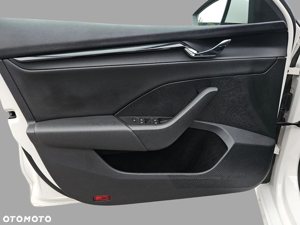 Skoda Octavia 2.0 TDI SCR Ambition DSG - 17