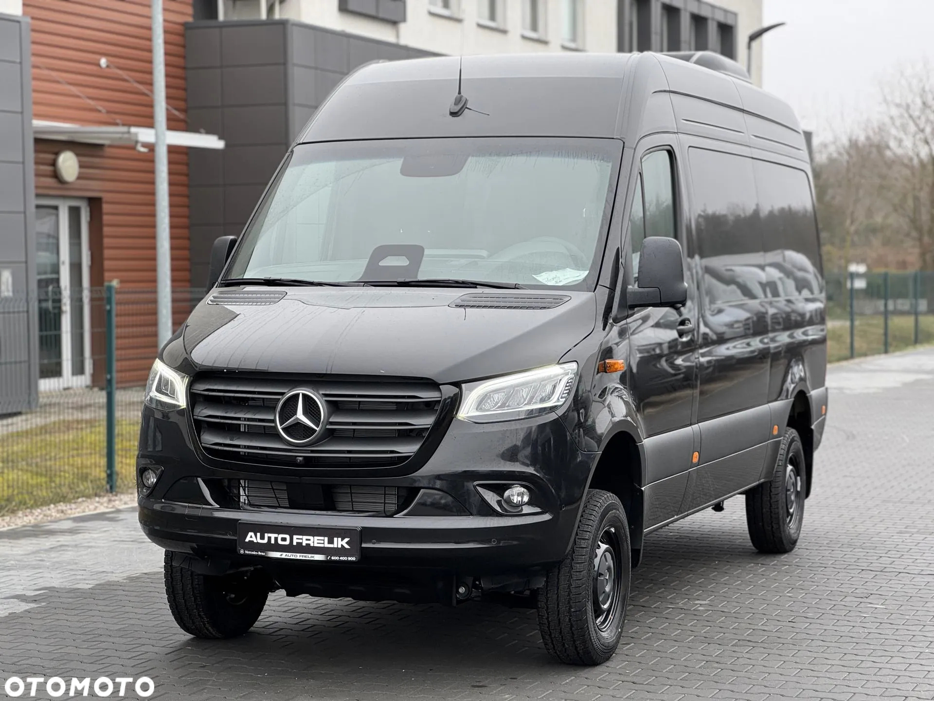 Mercedes-Benz Sprinter - 4
