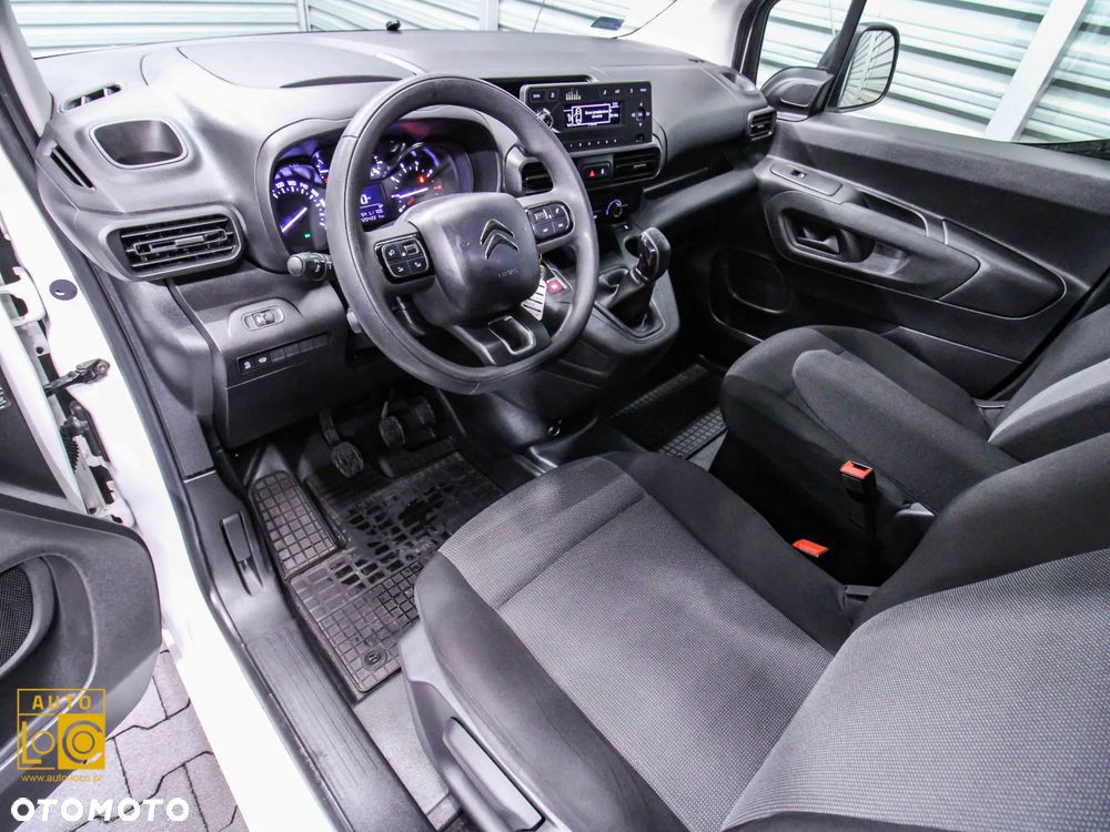 Citroën BERLINGO FURGON LONG - 13