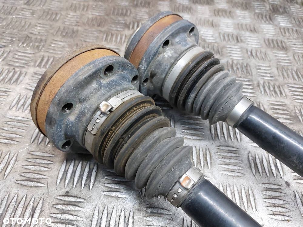 PÓŁOŚ LEWY + PRAWY TYŁ AUDI A7 4G 3.0 TFSI 8R0501203C - 3