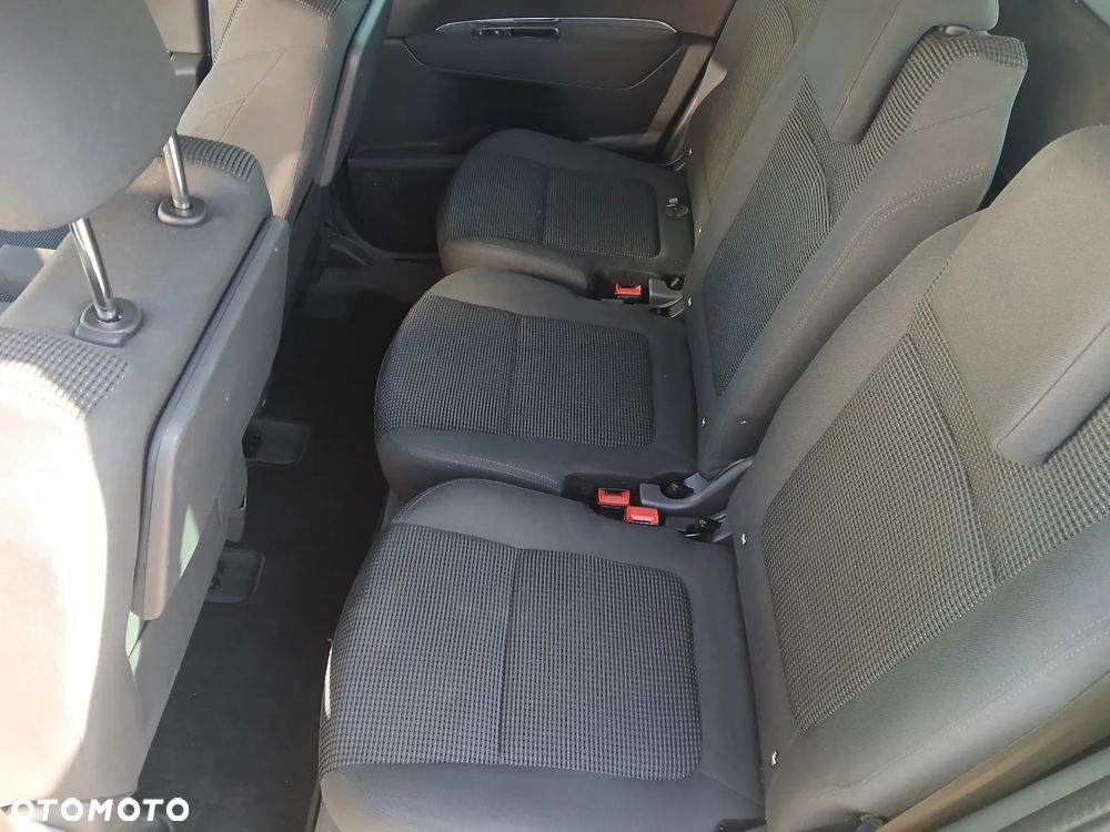 Peugeot 5008 - 6
