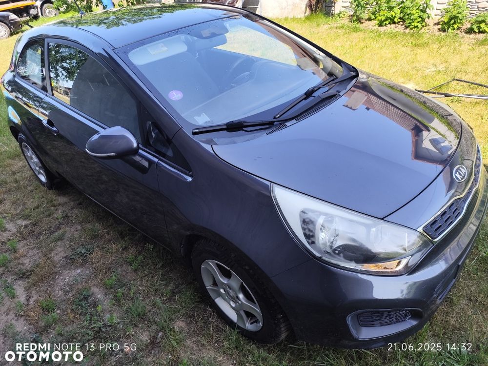 Kia Rio - 3