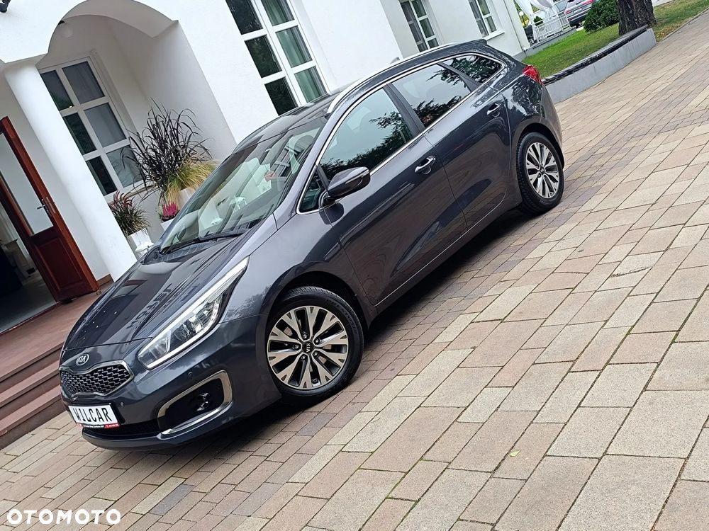 Kia Ceed 1.6 CRDi 136 DCT ISG Platinum Edition - 10