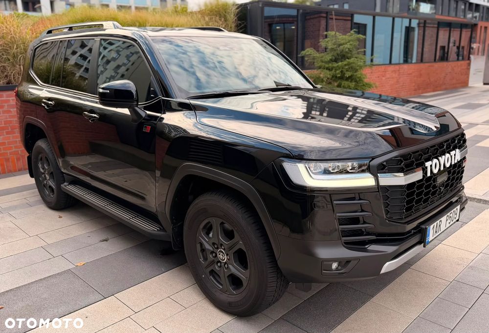 Toyota Land Cruiser - 8