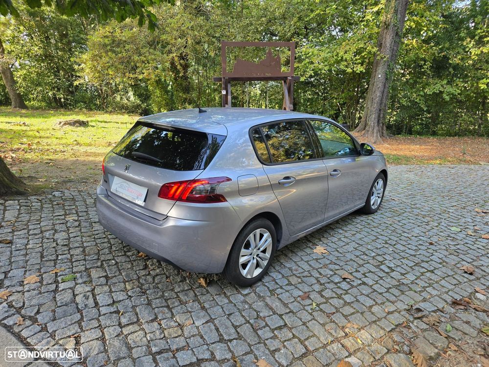 Peugeot 308 1.2 PureTech Style - 10