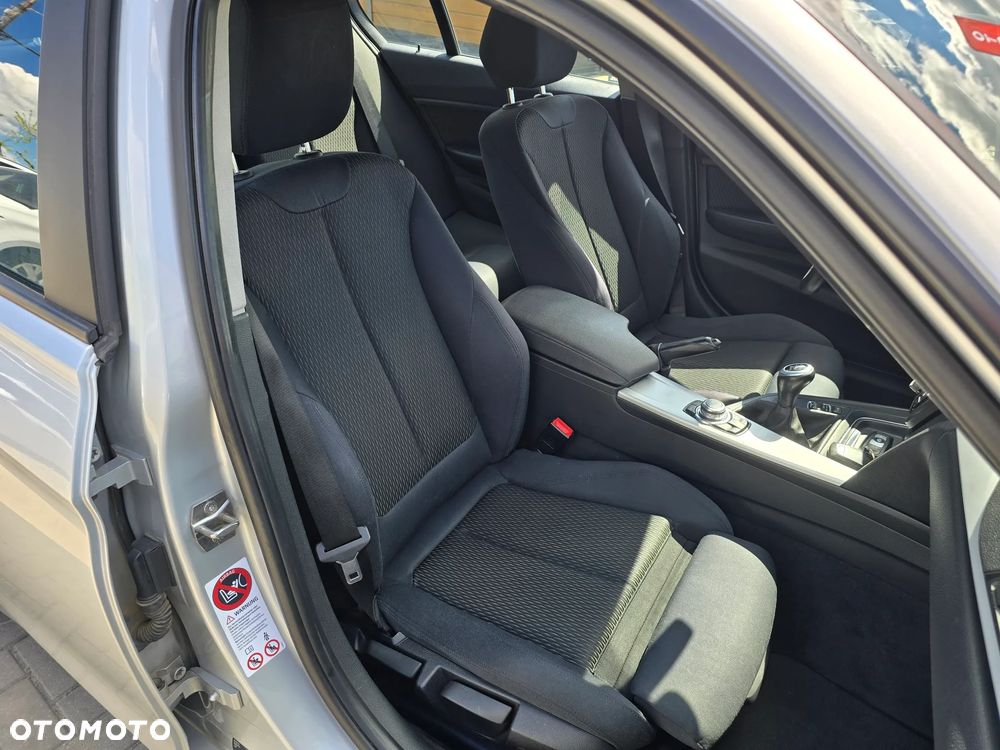 BMW Seria 3 - 15