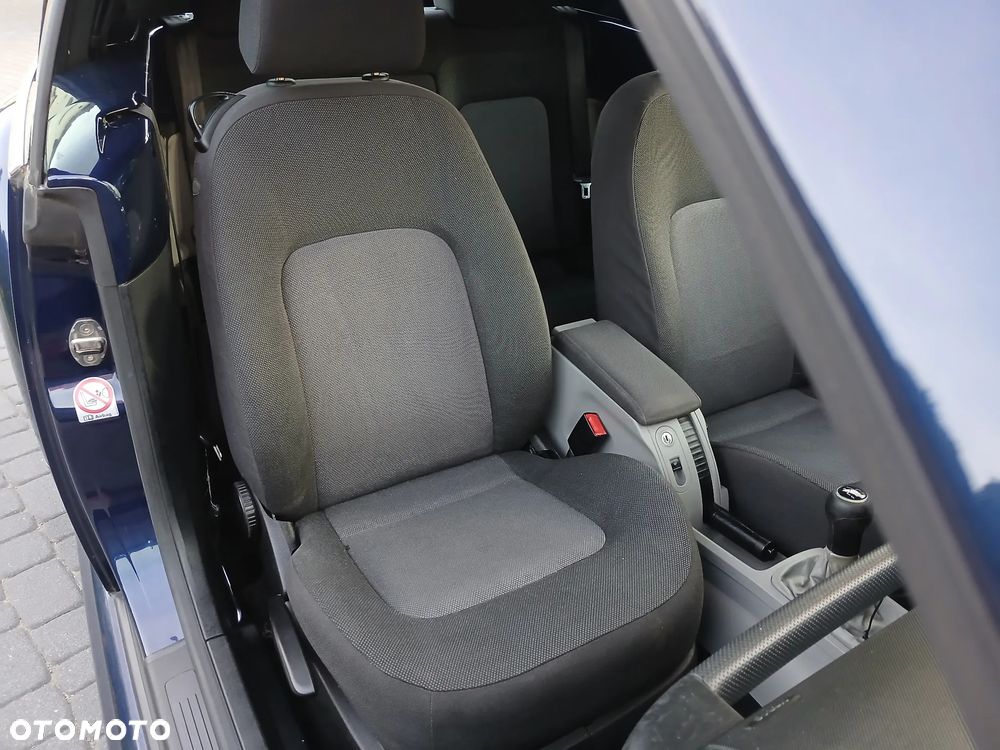 Volkswagen New Beetle - 26