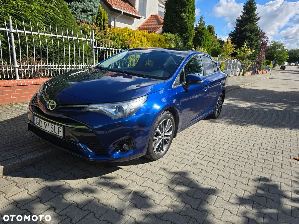 Toyota Avensis 1.8 Premium - 2