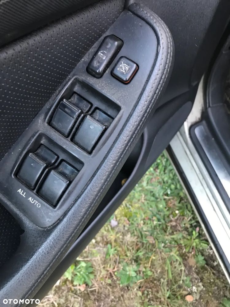 Toyota Avensis 2.0 D-4D Executive - 20