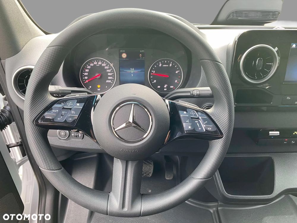 Mercedes-Benz Sprinter - 7