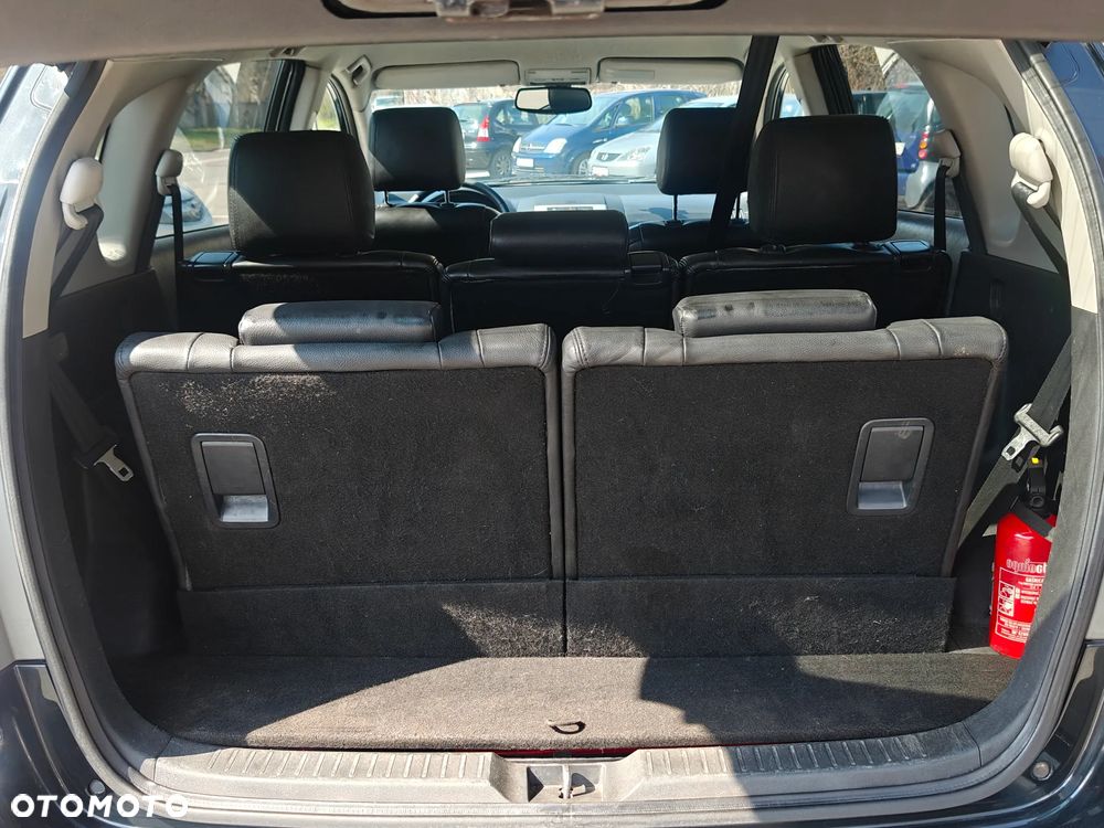 Toyota Corolla Verso 2.2 D-4D DPF Executive - 19