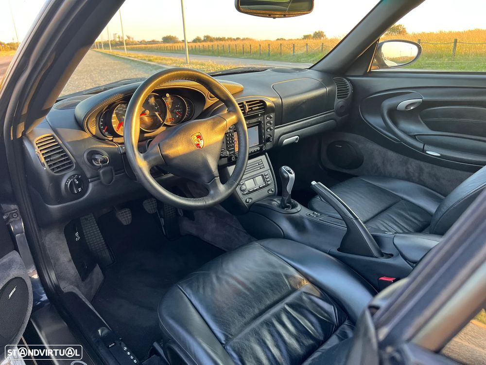 Porsche 911 (996) Carrera 4S Cabrio - 43