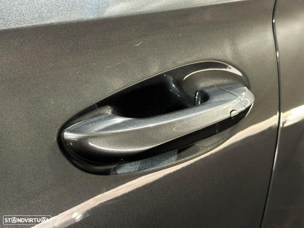 MG MG4 77 kWh Extended Range Luxury - 17