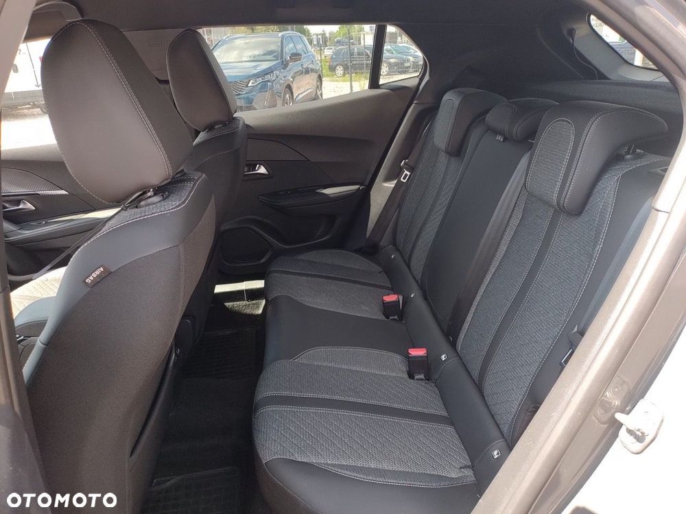 Peugeot 2008 1.2 PureTech Allure S&S EAT8 - 10