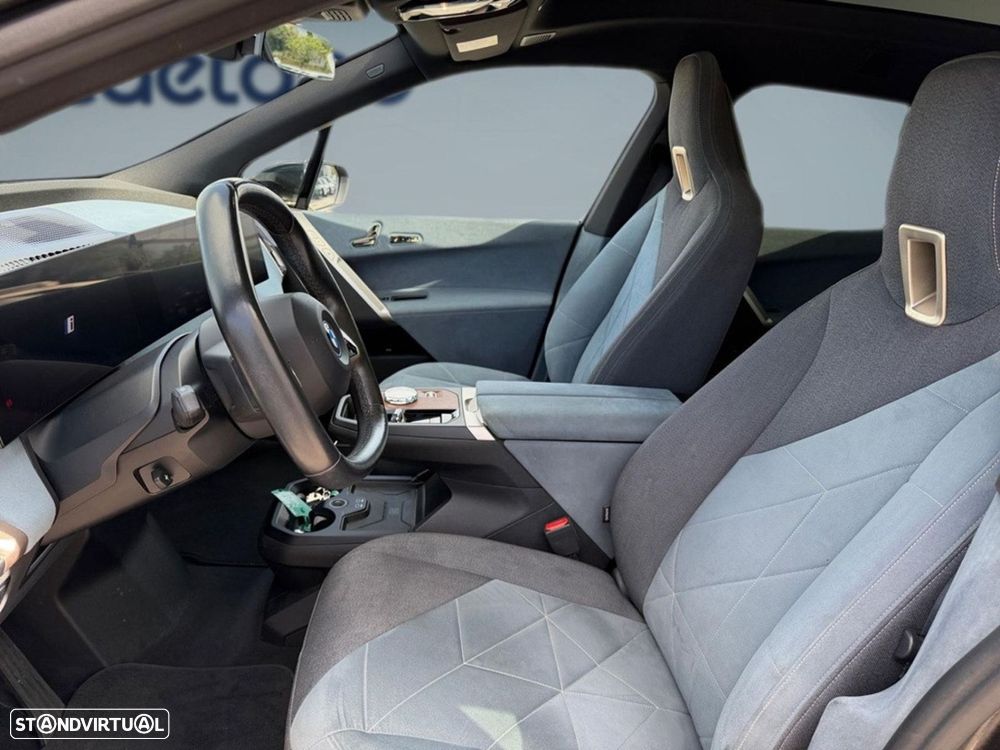 BMW ix xDrive 50 - 10