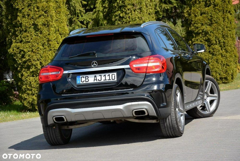 Mercedes-Benz GLA 200 AMG Line - 12