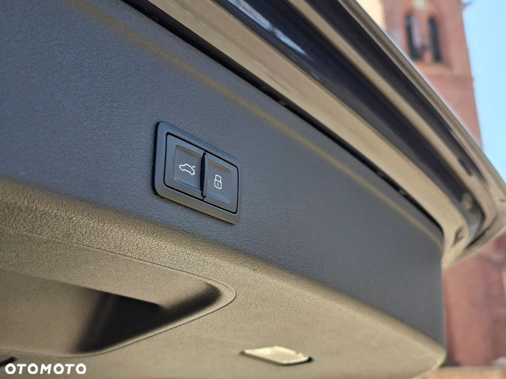 Audi A4 Avant 2.0 TDI S tronic quattro sport - 35