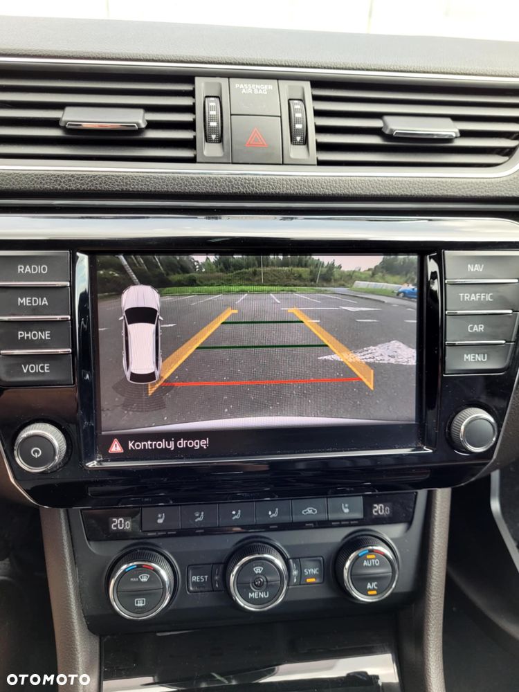 Skoda Superb 2.0 TSI 4x4 L&K DSG - 23