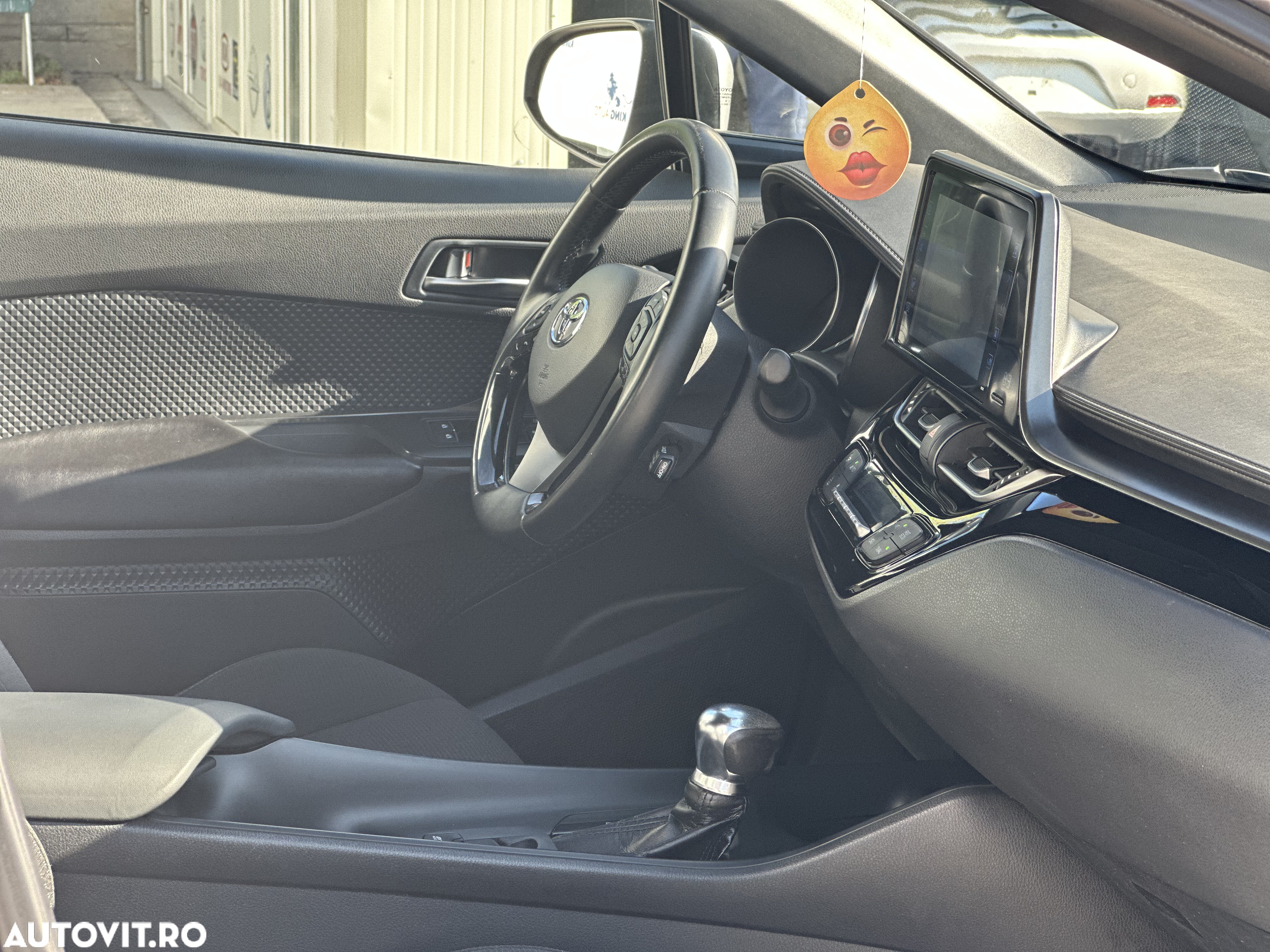 Toyota C-HR - 4