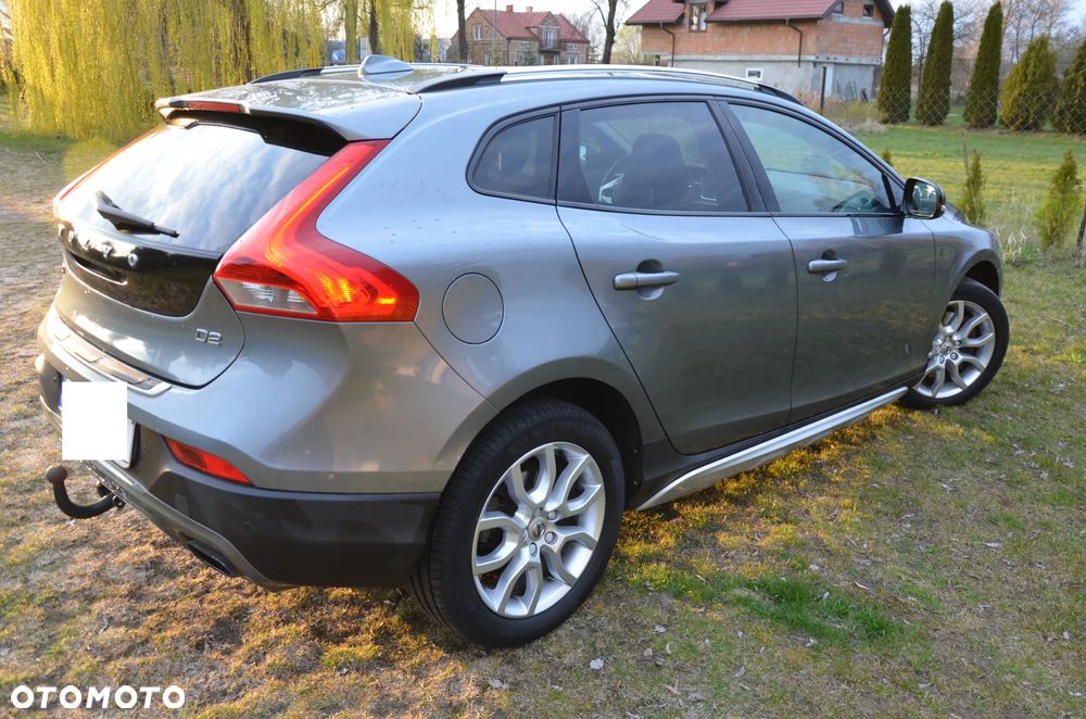 Volvo V40 Cross Country D2 Momentum - 11