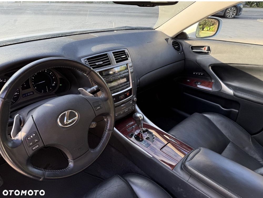 Lexus IS 250 - 6